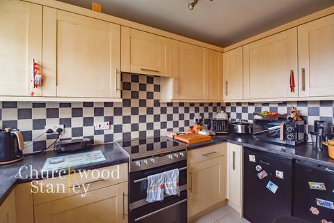 2 bedroom terraced house for sale, Temple Pattle, Brantham, CO11