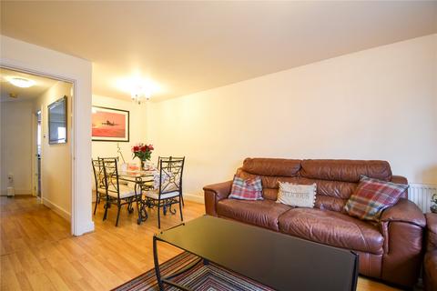 12 Wraysbury Drive, Yiewsley, West Drayton, UB7 7FL