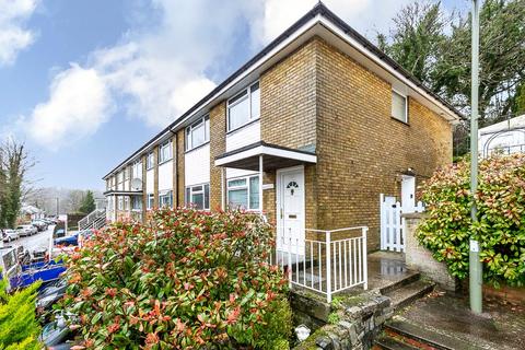 2 bedroom maisonette for sale, Commonwealth Road, CATERHAM, Surrey, CR3