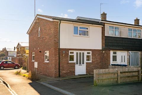 2 bedroom end of terrace house for sale, Markham Close, Cambridge, CB4