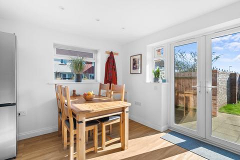 36 Markham Close, Cambridge, CB4 2PX