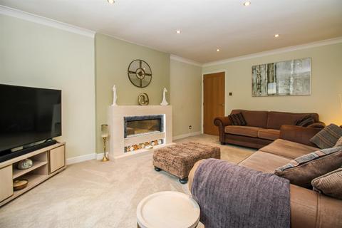 3 bedroom detached house for sale, Bannockburn Way, Altofts WF6