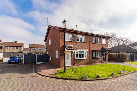 3 bedroom semi-detached house for sale, Radford Close, Widnes WA8