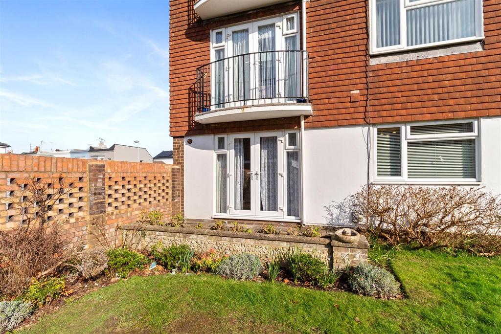 24,Norfolk Court-013.jpg
