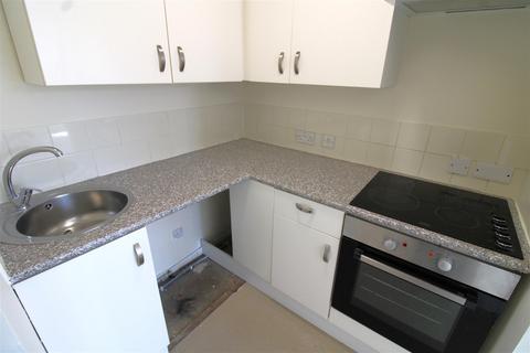 1 bedroom flat to rent, Bayford Road, Littlehampton