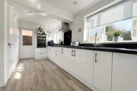 4 bedroom detached house for sale, Saxton Drive, Four Oaks, Sutton Coldfield