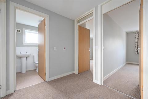 2 bedroom flat for sale, 32 Carlyle Lane, Dunfermline, KY12 9DB