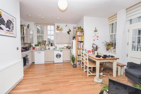 2 bedroom apartment for sale, Bristol Gardens, Brighton