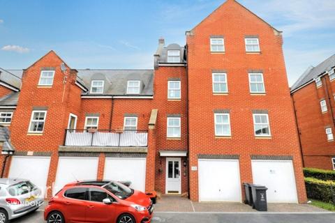 2 bedroom apartment for sale, Lynmouth Road, Swindon