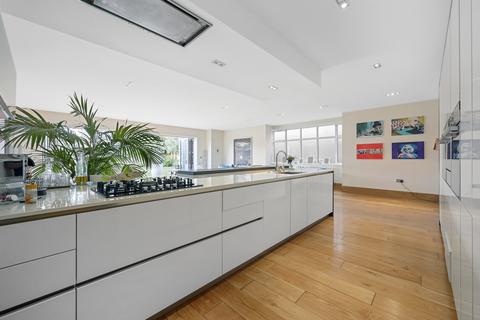 5 bedroom detached house for sale, London NW2