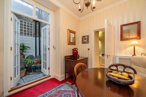 2 bedroom flat for sale, St. Georges Drive, London SW1V