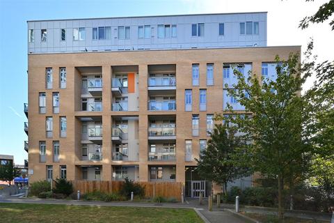 1 bedroom apartment to rent, Coral Apartments, Limehouse, E14