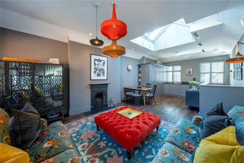 3 bedroom apartment for sale, Bedfordbury, London, WC2N