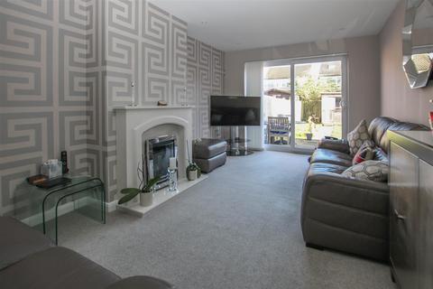 2 bedroom semi-detached bungalow for sale, Ongar Road, Pilgrims Hatch, Brentwood