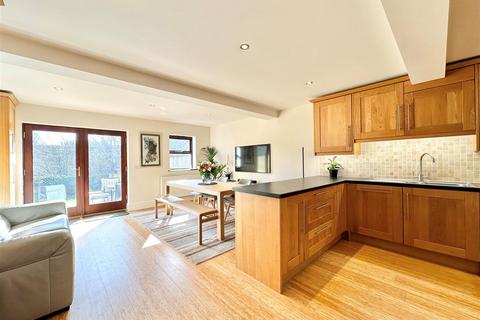 undefined, Old Smithy Road, High Peak SK22