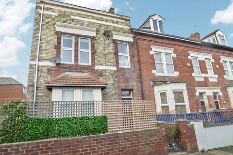 6 bedroom terraced house for sale, Edwards Road, Whitley Bay, Tyne and Wear, NE26 2BH