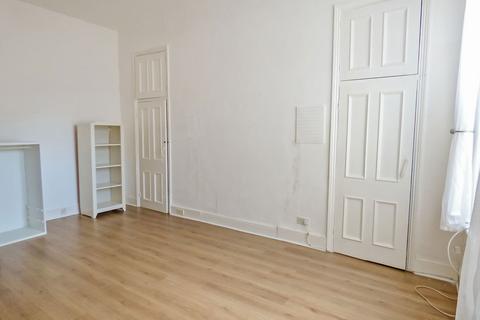 6 bedroom terraced house for sale, Edwards Road, Whitley Bay, Tyne and Wear, NE26 2BH