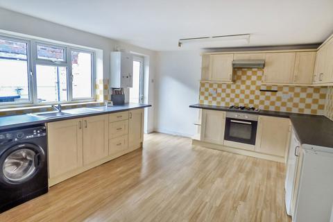 6 bedroom terraced house for sale, Edwards Road, Whitley Bay, Tyne and Wear, NE26 2BH