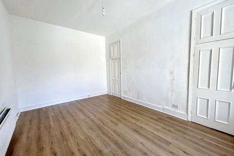 6 bedroom end of terrace house for sale, Edwards Road, Whitley Bay, Tyne and Wear, NE26 2BH