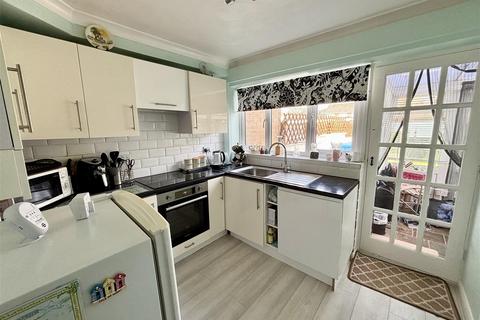 27a Border Road, Poole, BH16 5EE