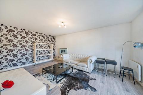 1 bedroom flat for sale, Stevenson Crescent, Bermondsey