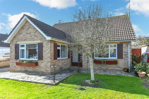 4 bedroom semi-detached bungalow for sale, Hawthorn Grove, Trowbridge