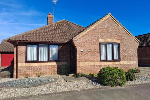 2 bedroom detached bungalow for sale, Woodfield Road, Holt