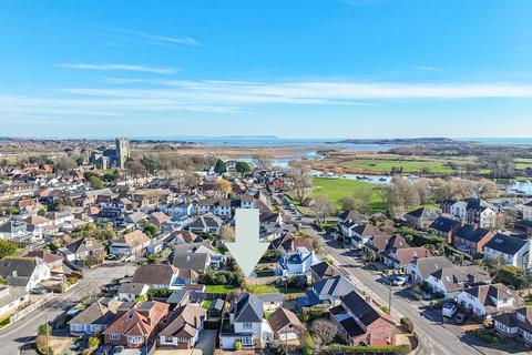 3 bedroom detached house for sale, Wickfield Avenue, Christchurch, BH23