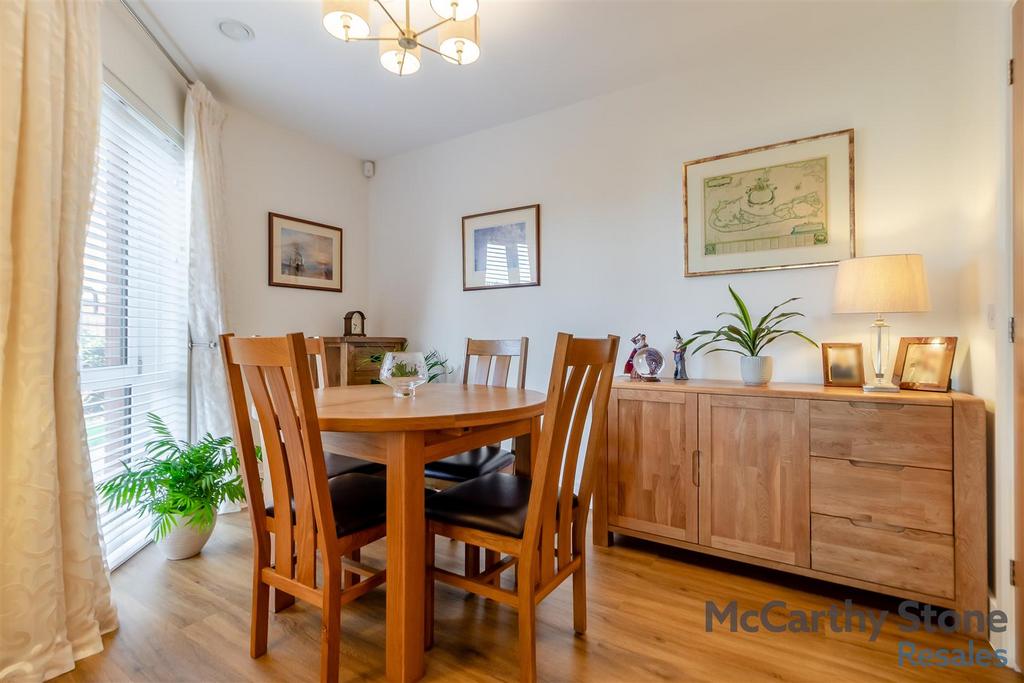 8636694-interior09.jpg