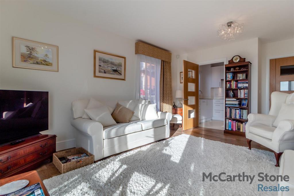 8636694-interior07.jpg