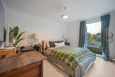 18a Grange Park, London, W5 3PS