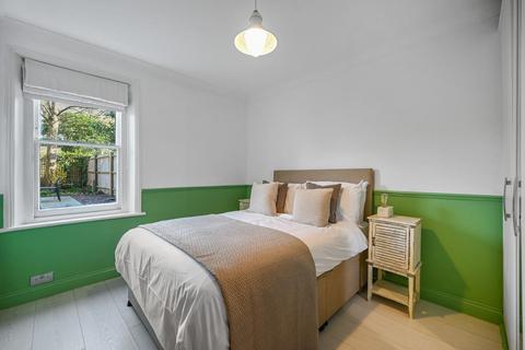18a Grange Park, London, W5 3PS