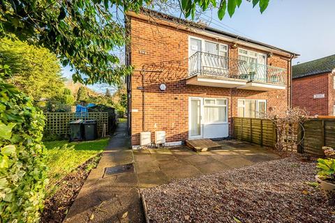 2 bedroom maisonette to rent, Shaftsbury Avenue, Burton Joyce