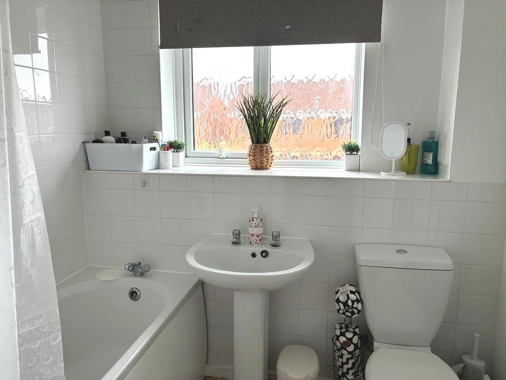 Bathroom.JPG