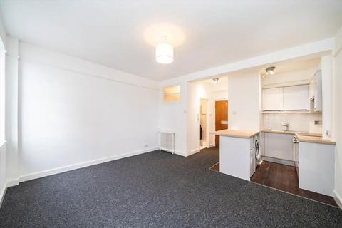 1 bedroom flat to rent, Hamlet Gardens, London W6