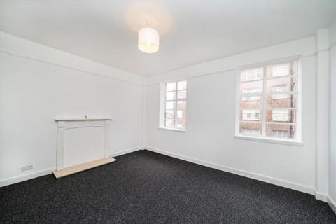 1 bedroom flat to rent, Hamlet Gardens, London W6