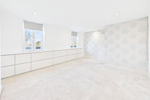 undefined, Twickenham Road, Teddington