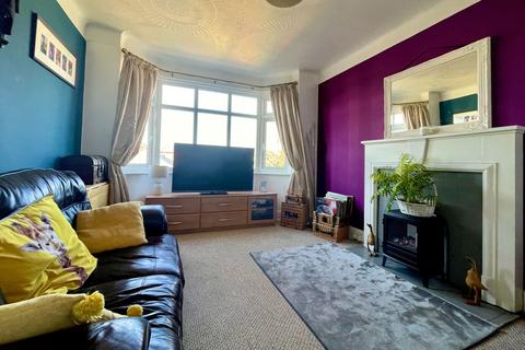 17a Draycott Road, Ensbury Park, Bournemouth, BH10 5AP