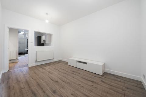 1 bedroom flat for sale, Cornwall Gardens, London, SW7