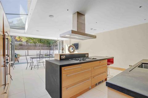 5 bedroom terraced house for sale, Quarrendon Street, London