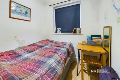 33 Poole Road, Epsom, KT19 9SQ