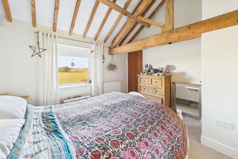 3 bedroom barn conversion for sale, Low Street, Oakley, Diss