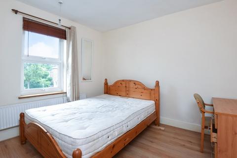 4 bedroom house to rent, Portland Road, KT1