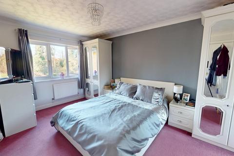 1 Bramley Grove, Northampton, NN3 9HJ