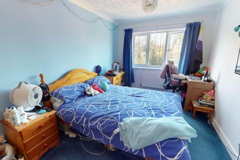 1 Bramley Grove, Northampton, NN3 9HJ