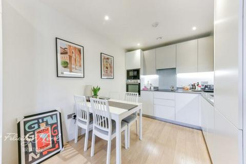 1 bedroom flat for sale, Stockwell Park Walk, London SW9 0FF