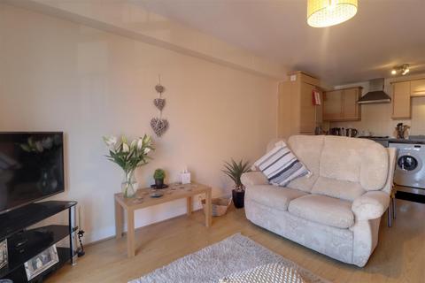 2 bedroom flat for sale, Blount Close, Crewe