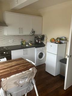 1 bedroom flat to rent, Rock Street, London