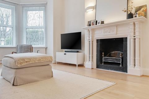 6 bedroom house for sale, Dartmouth Road, London, NW2