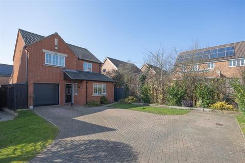 4 bedroom detached house for sale, Lacock Gardens, Hilperton